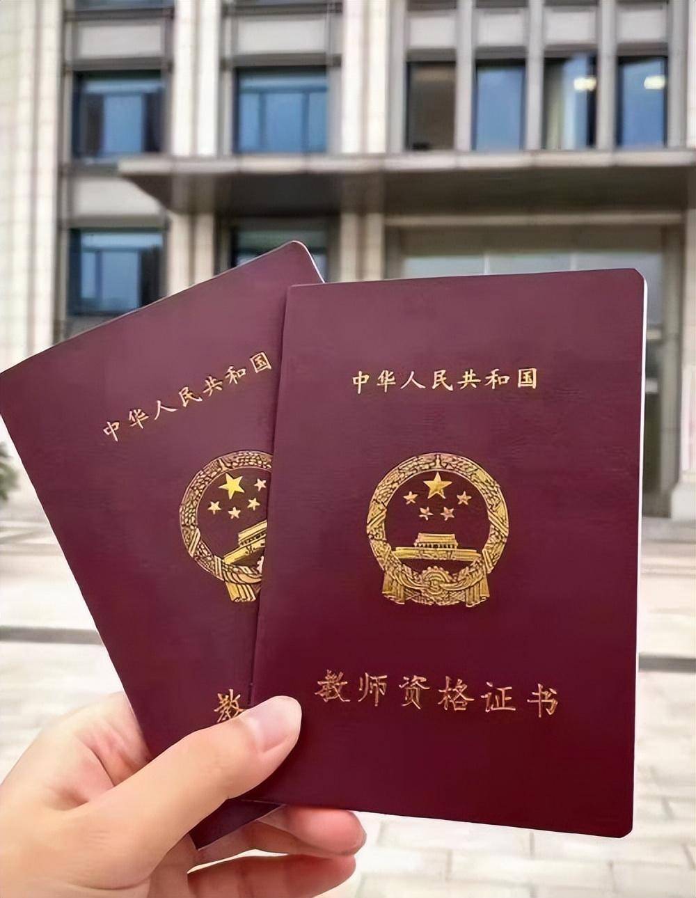 专业证书制作机构会取代企业内部印制吗?实操指南揭秘